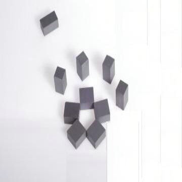 Μαύροι μόνιμοι μαγνήτες φεριτίου που παρέχουν υπομονή 0,3 έως 0,45 Tesla Μαγνητικά εξαρτήματα για βιομηχανία και αυτοματισμό